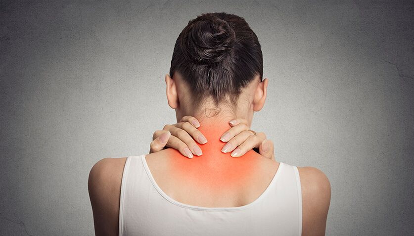 Osteocondrose cervical, acompanhada de dor no pescoço
